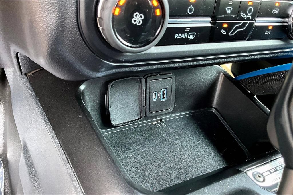 Certified 2023 Ford Bronco Black Diamond AWD/4WD image 18