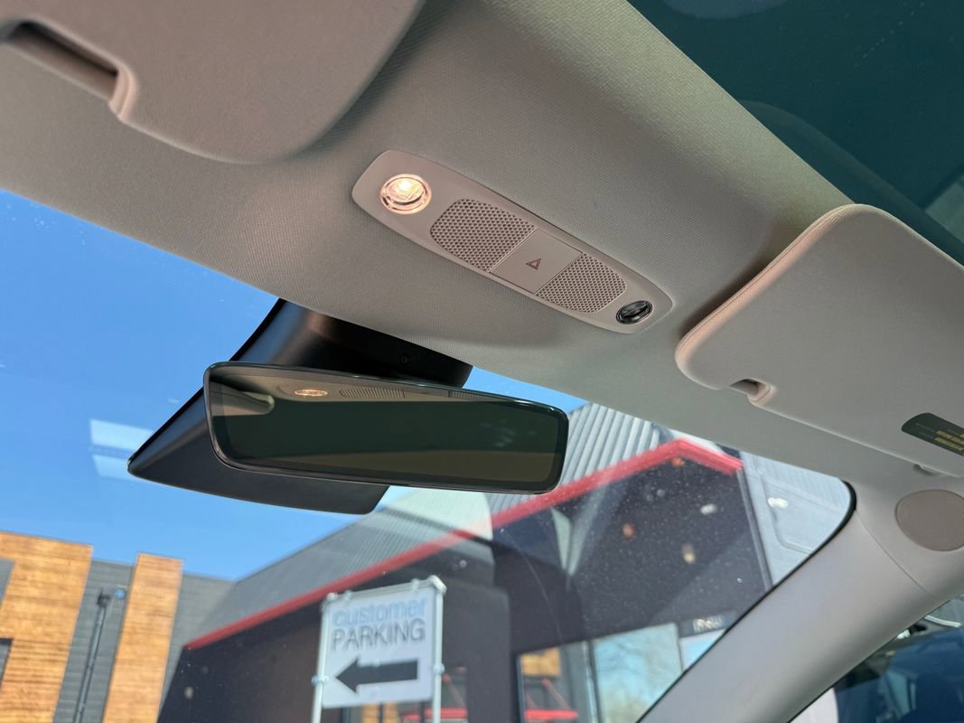 Used 2023 Tesla Model 3 Standard Range image 39