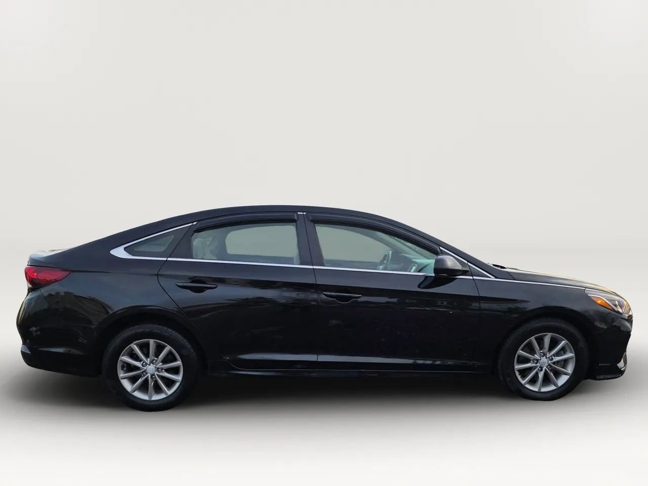 Used 2019 Hyundai Sonata SE w/ Cargo Package FWD image 7