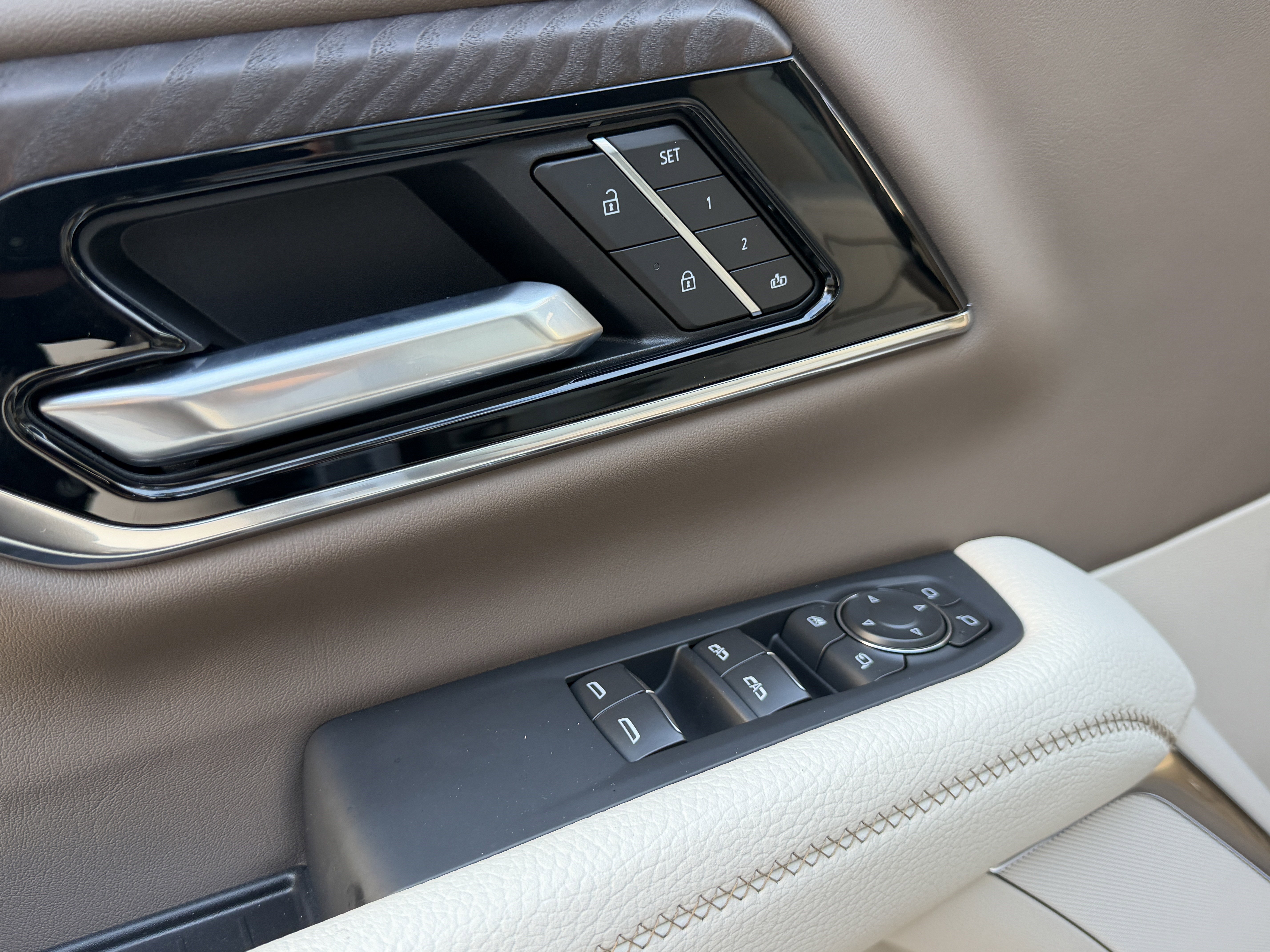 New 2026 GMC Yukon XL Denali image 14