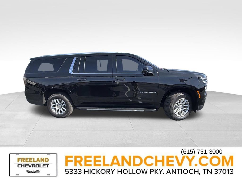 Used 2025 Chevrolet Suburban LS image 2