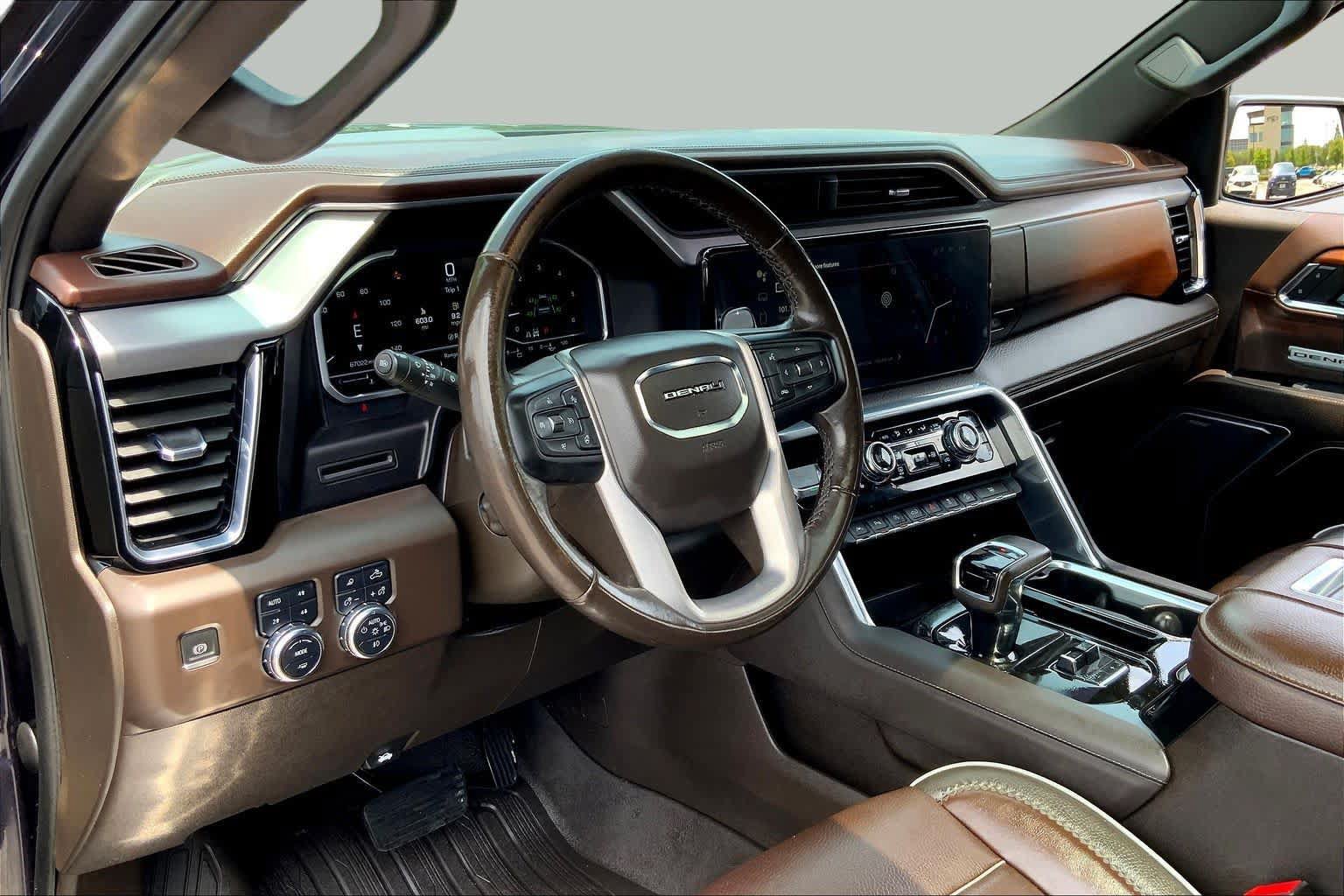 Used 2022 GMC Sierra 1500 Denali AWD/4WD image 18