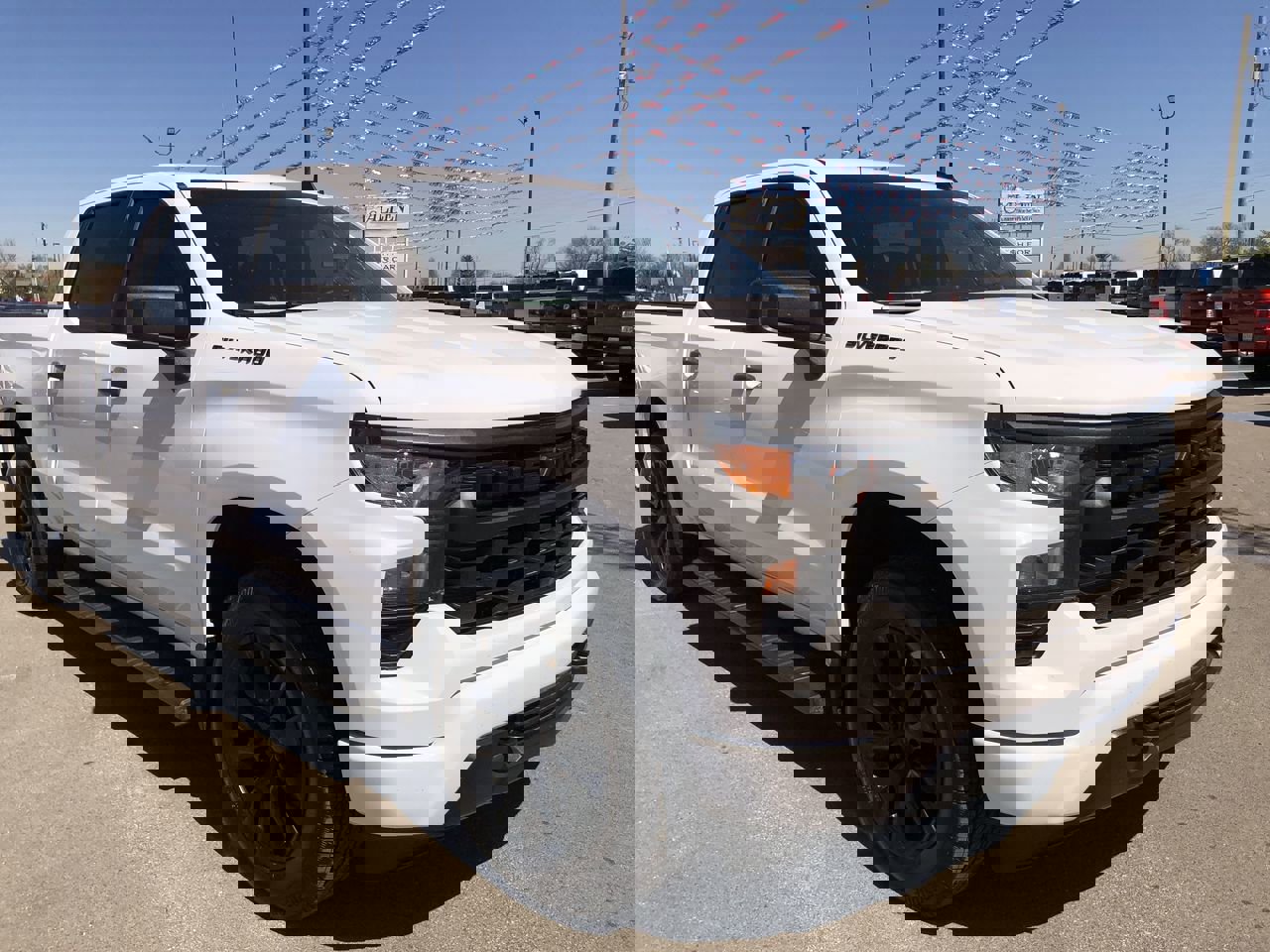 Used 2024 Chevrolet Silverado 1500 Custom image 7