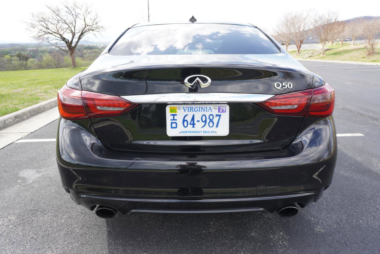 Used 2018 INFINITI Q50 Luxe w/ Cargo Package (L95) image 11