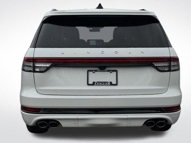 New 2026 Lincoln Aviator Reserve image 6