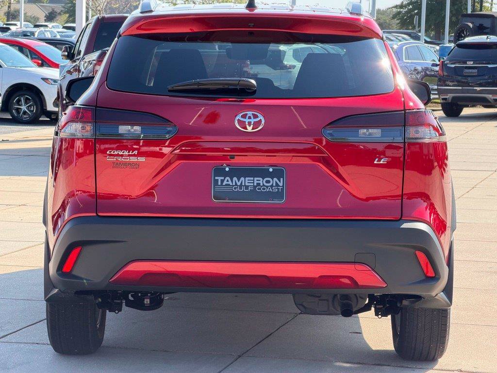Used 2026 Toyota Corolla Cross LE FWD image 3