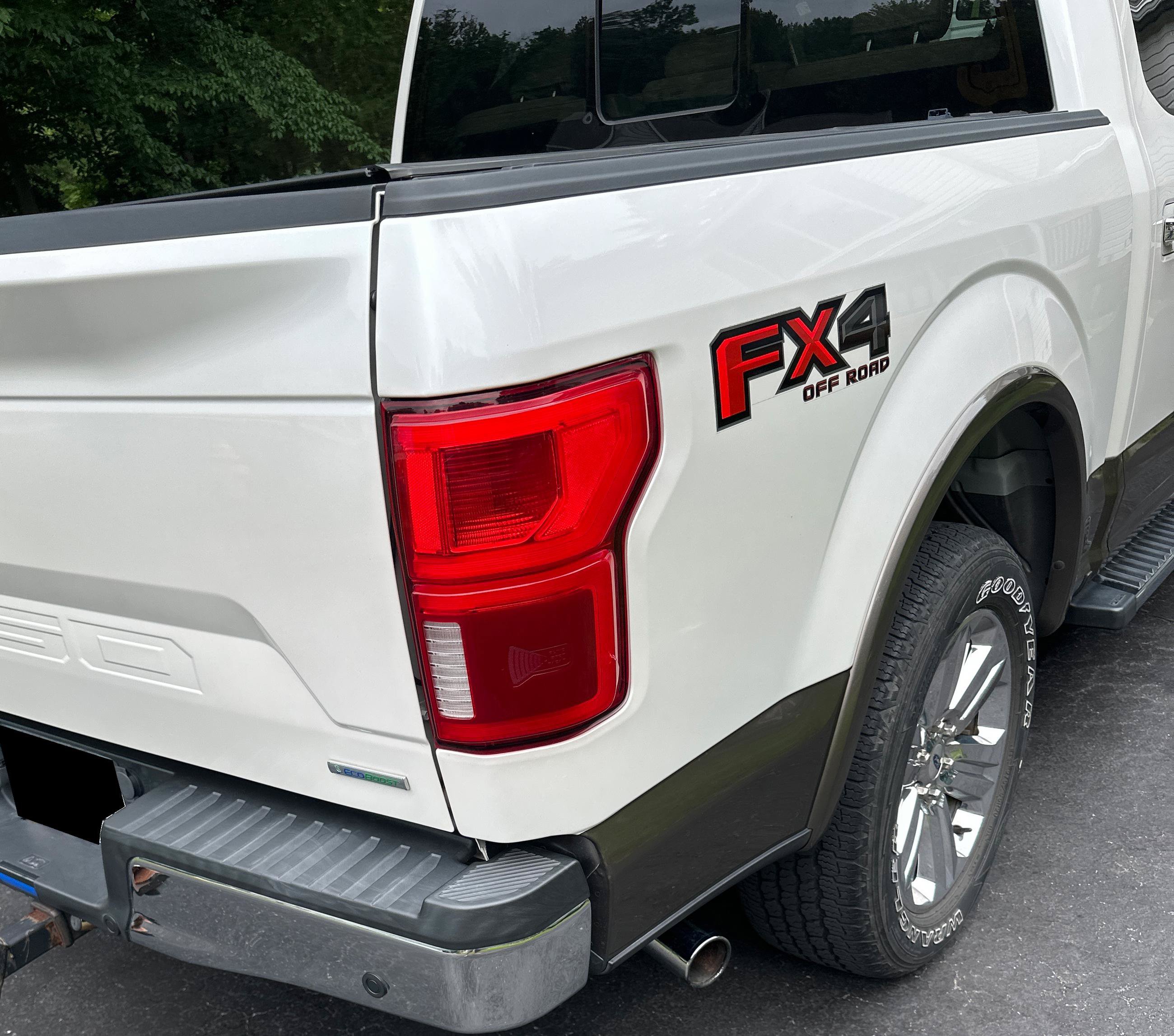 Used 2018 Ford F150 Lariat w/ Equipment Group 502A Luxury AWD/4WD image 9