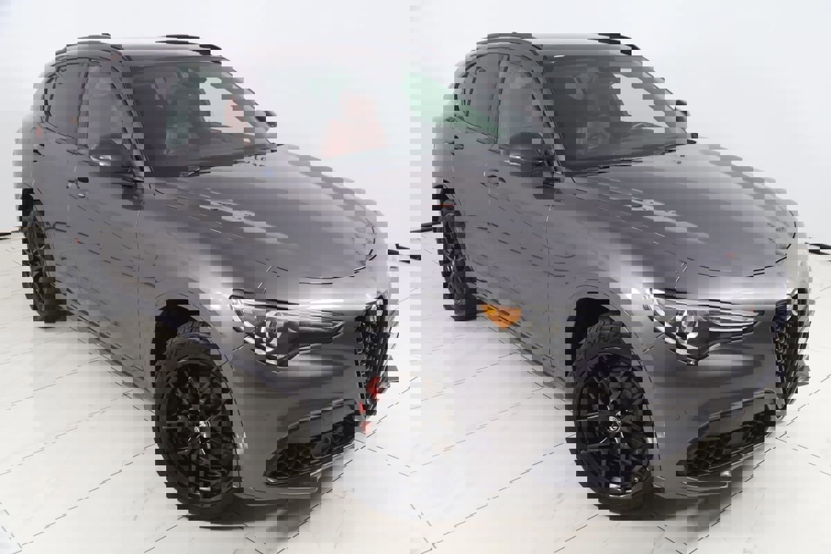 Used 2020 Alfa Romeo Stelvio Ti Sport w/ Quick Order Package 22S Sport image 20