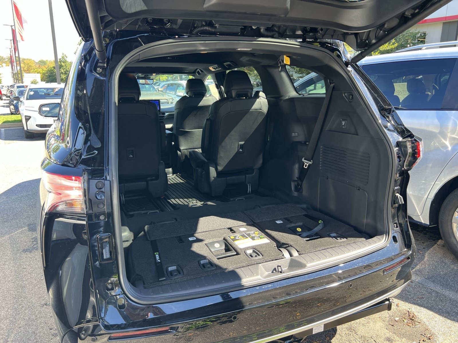 New 2026 Toyota Sienna Limited FWD image 20