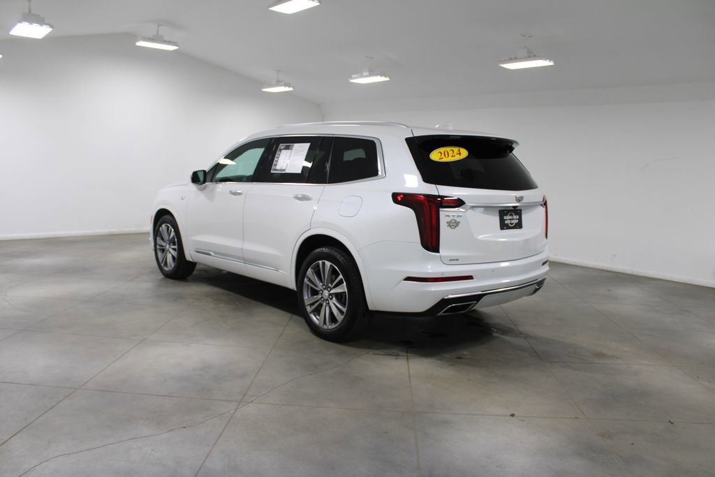 Used 2024 Cadillac XT6 Premium Luxury image 7