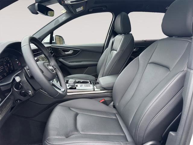 Certified 2025 Audi Q7 3.0T Premium Plus image 9
