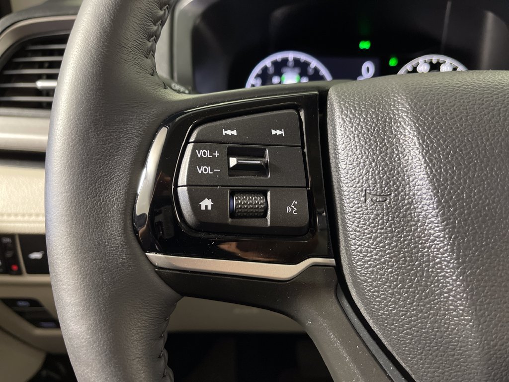 Used 2026 Honda Odyssey EX-L image 28