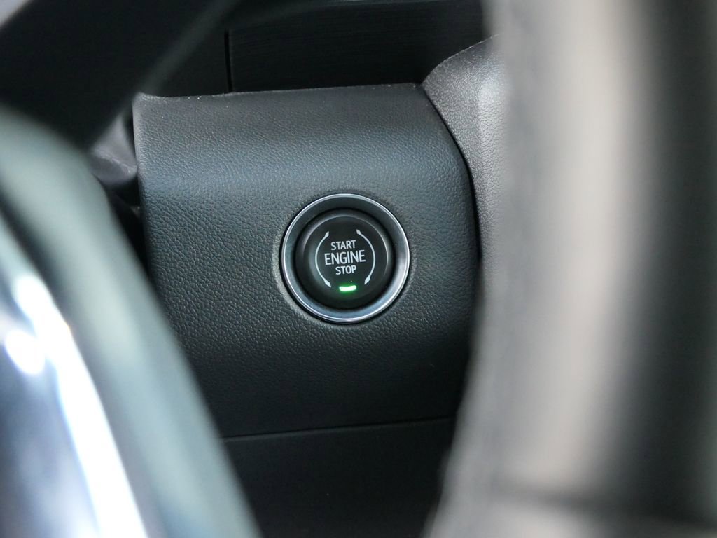 Used 2025 GMC Acadia Elevation image 18