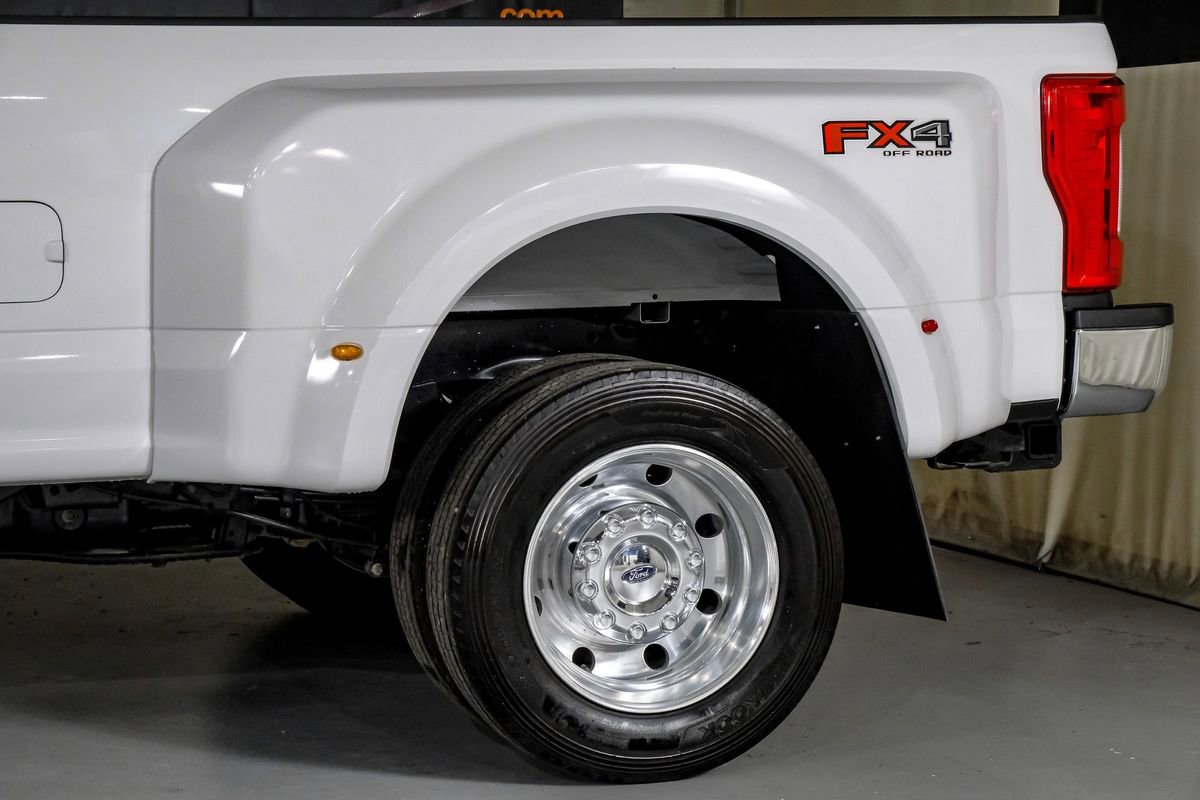 Used 2019 Ford F450 Lariat w/ Lariat Value Package image 13