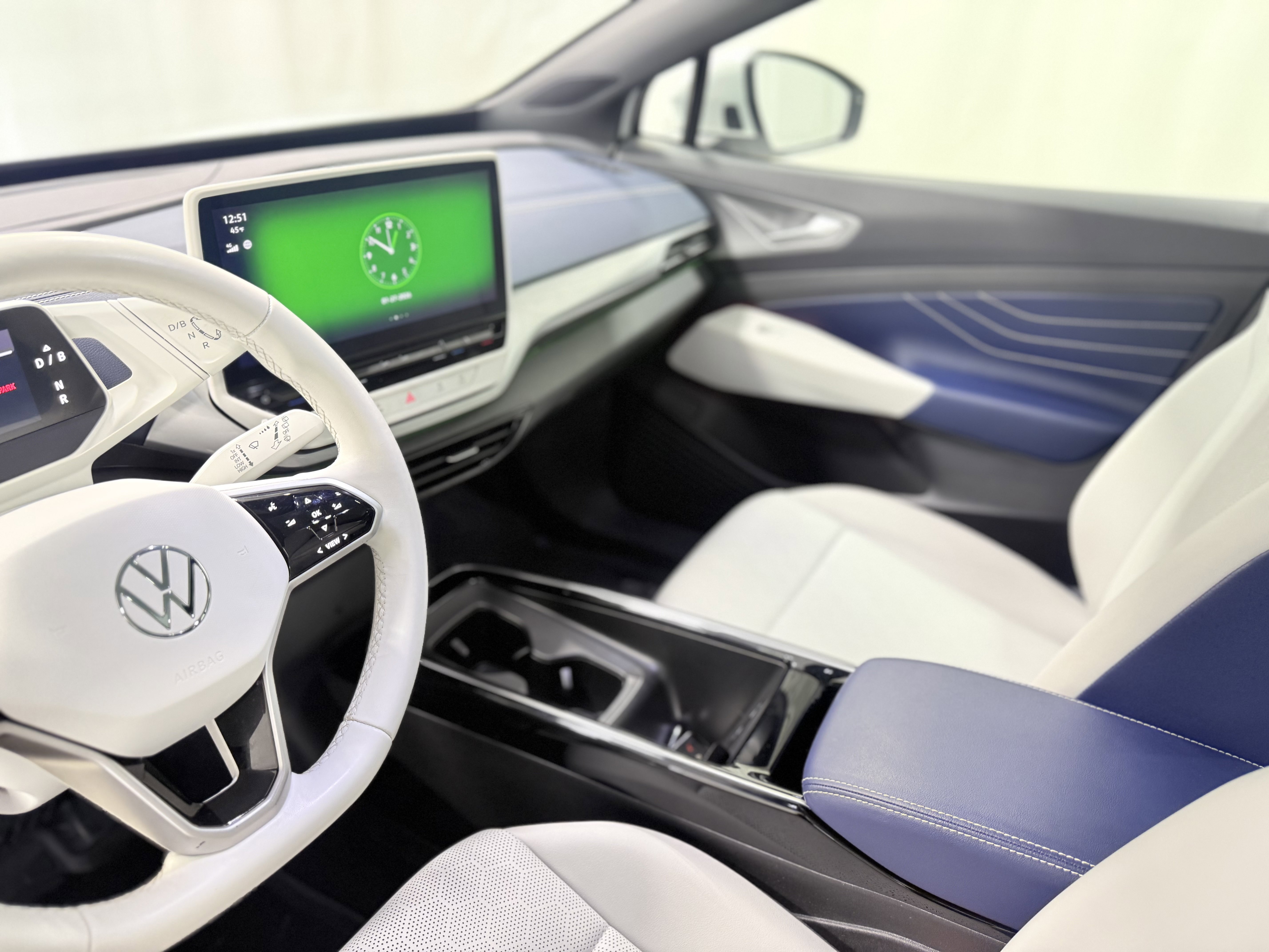 Used 2023 Volkswagen ID.4 Pro S Plus image 23