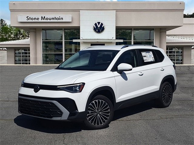 New 2025 Volkswagen Taos SE