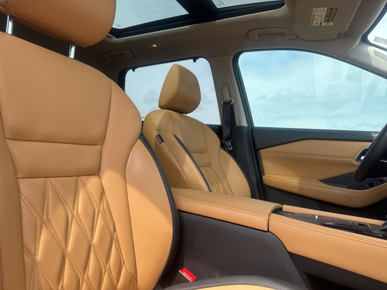 Used 2021 Nissan Rogue Platinum image 24