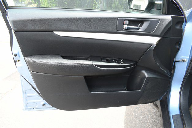 Used 2012 Subaru Outback 2.5i Premium w/ Popular Pkg 1B AWD/4WD image 13