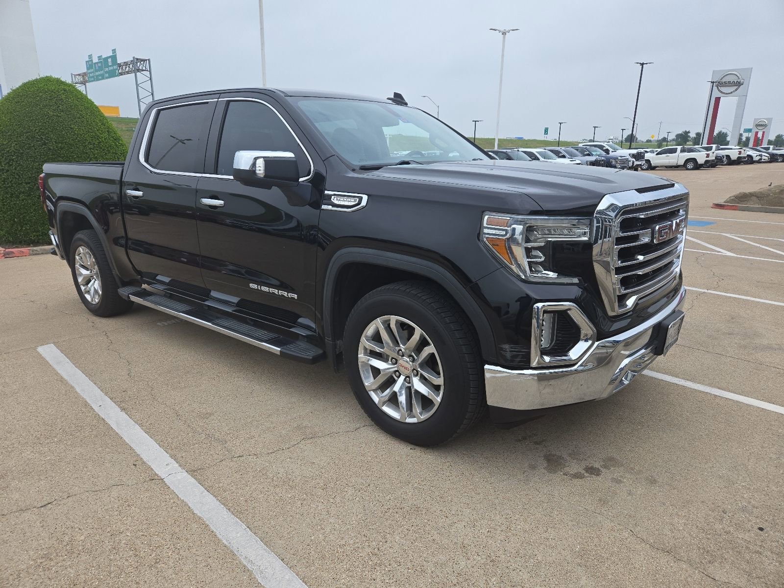 Used 2019 GMC Sierra 1500 SLT RWD image 2