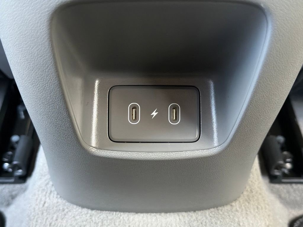 Used 2025 Hyundai Elantra SE image 27