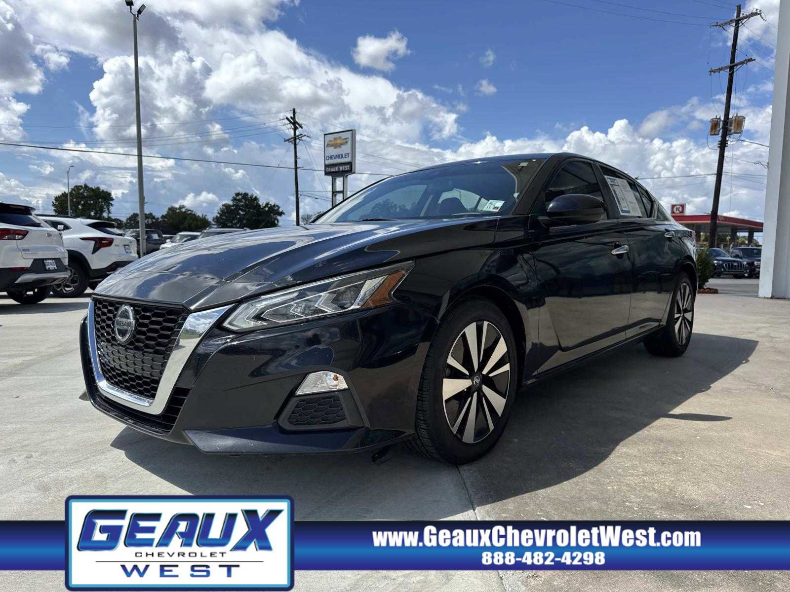 Used 2021 Nissan Altima 2.5 SV image 3