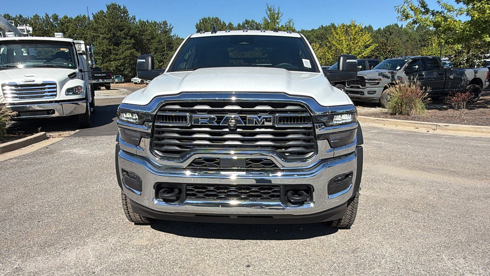 New 2026 RAM 4500 Tradesman w/ Chrome Appearance Group AWD/4WD image 3