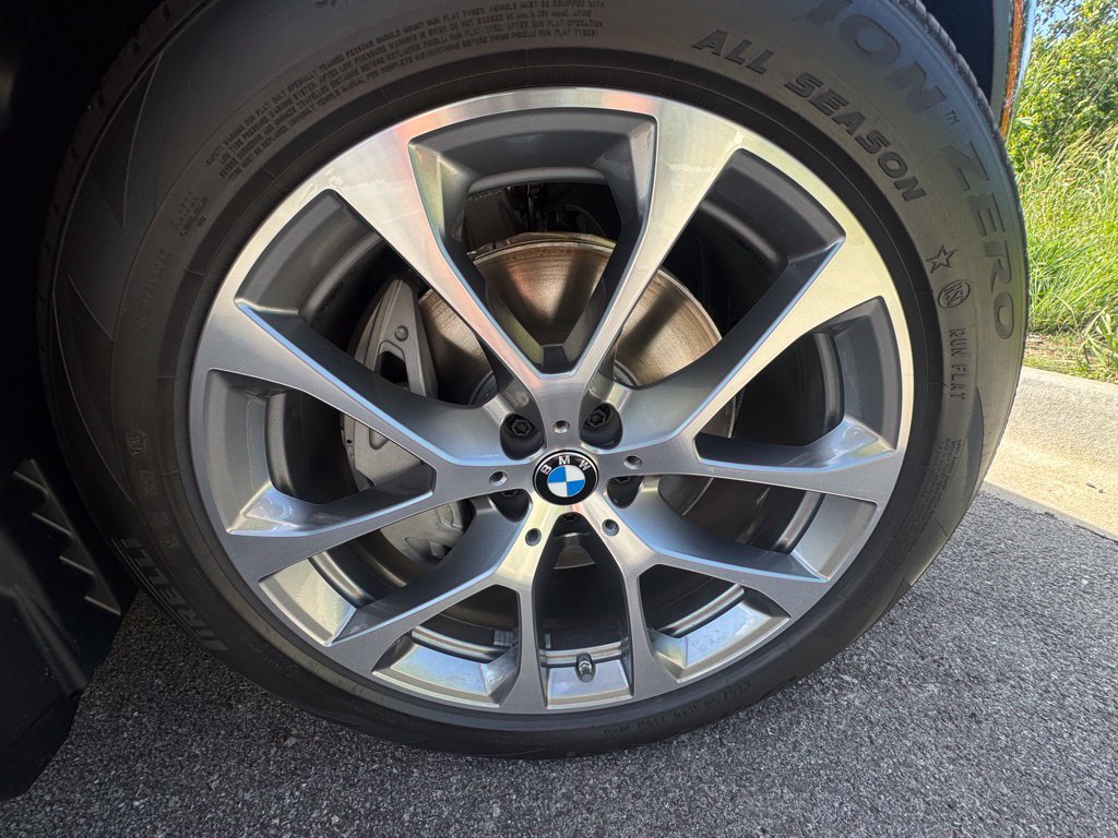 Used 2026 BMW X5 xDrive50e w/ Premium Package AWD/4WD image 7
