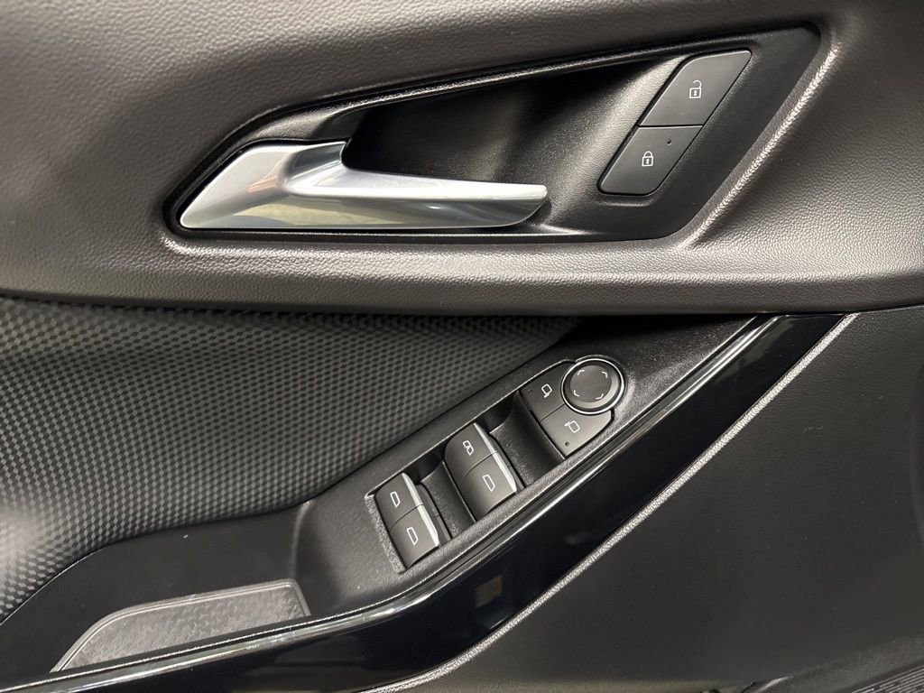 Used 2025 Chevrolet Equinox RS image 15