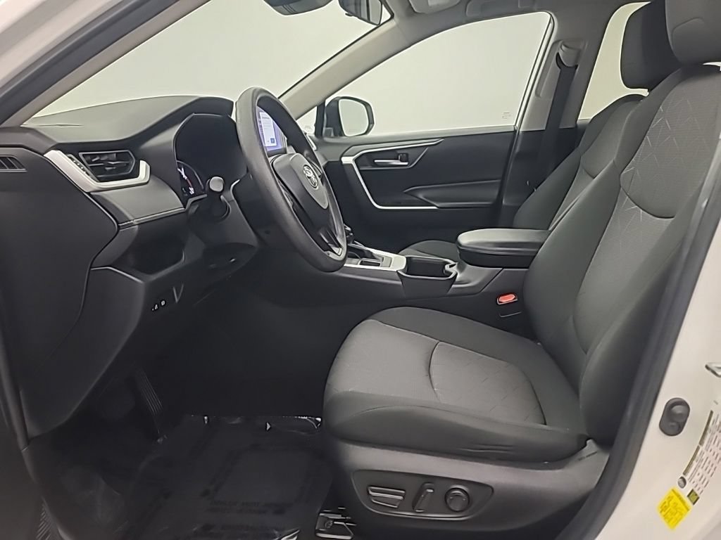 Used 2023 Toyota RAV4 XLE AWD/4WD image 26