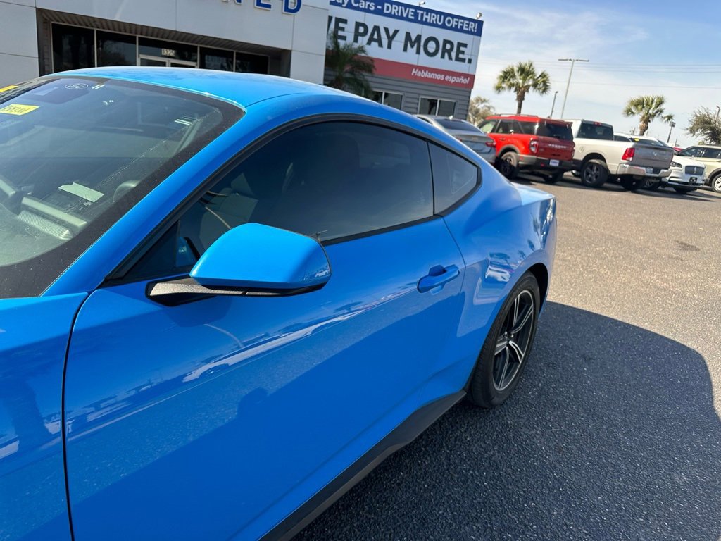 Used 2024 Ford Mustang Coupe image 11