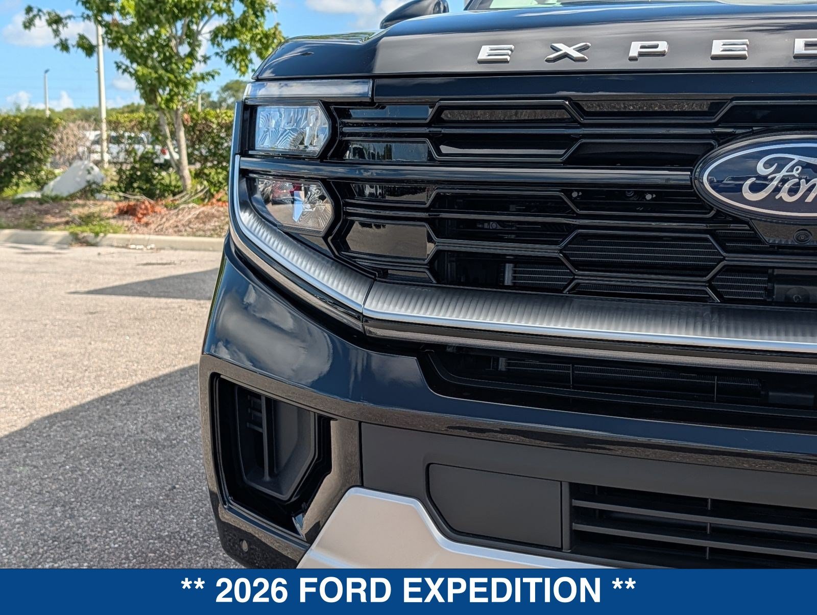 New 2026 Ford Expedition Platinum w/ Platinum Ultimate Package AWD/4WD image 11