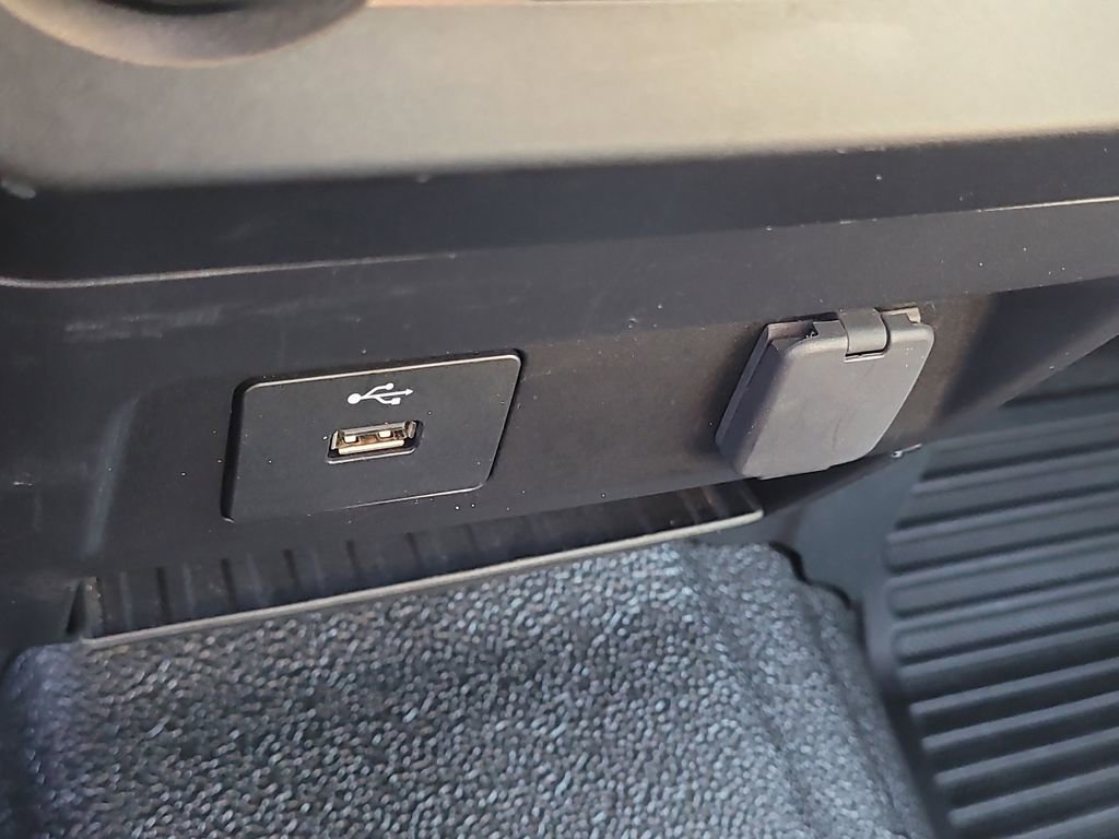 Certified 2022 Ford F250 XL w/ XL Value Package image 22