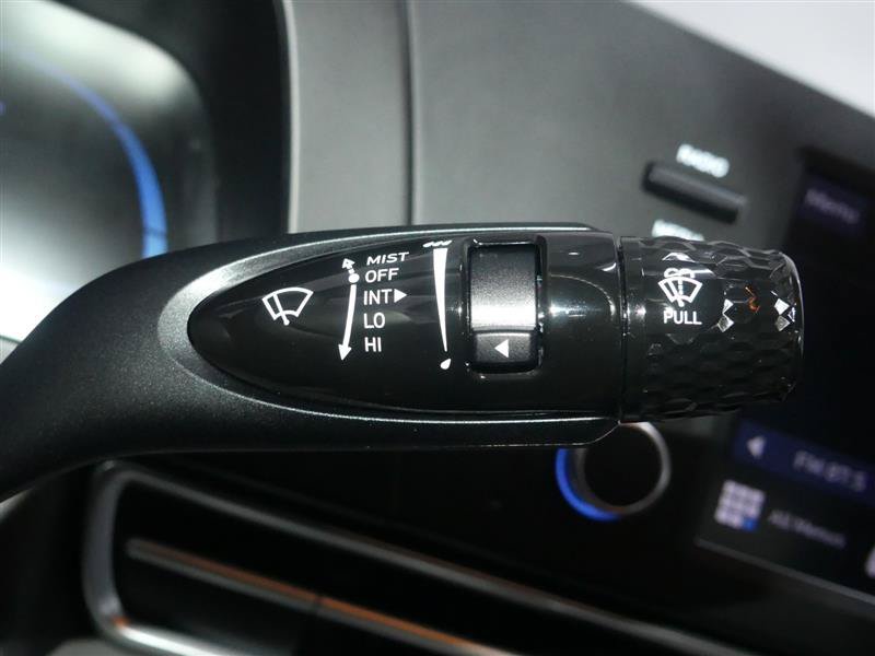 Used 2025 Hyundai Elantra Sport FWD image 35