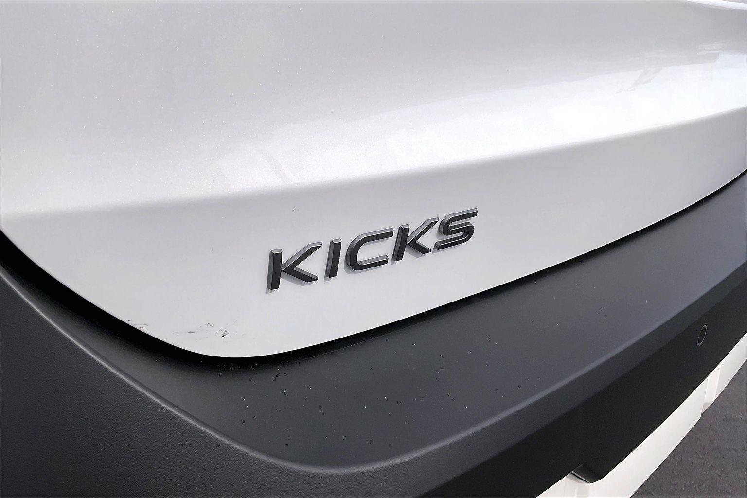 New 2026 Nissan Kicks SV FWD image 13