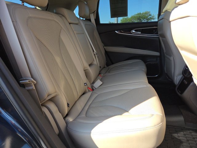 Used 2023 Lincoln Nautilus Reserve w/ Luxury Package AWD/4WD image 19