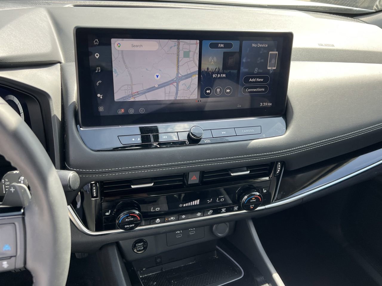 Certified 2025 Nissan Rogue SL image 8