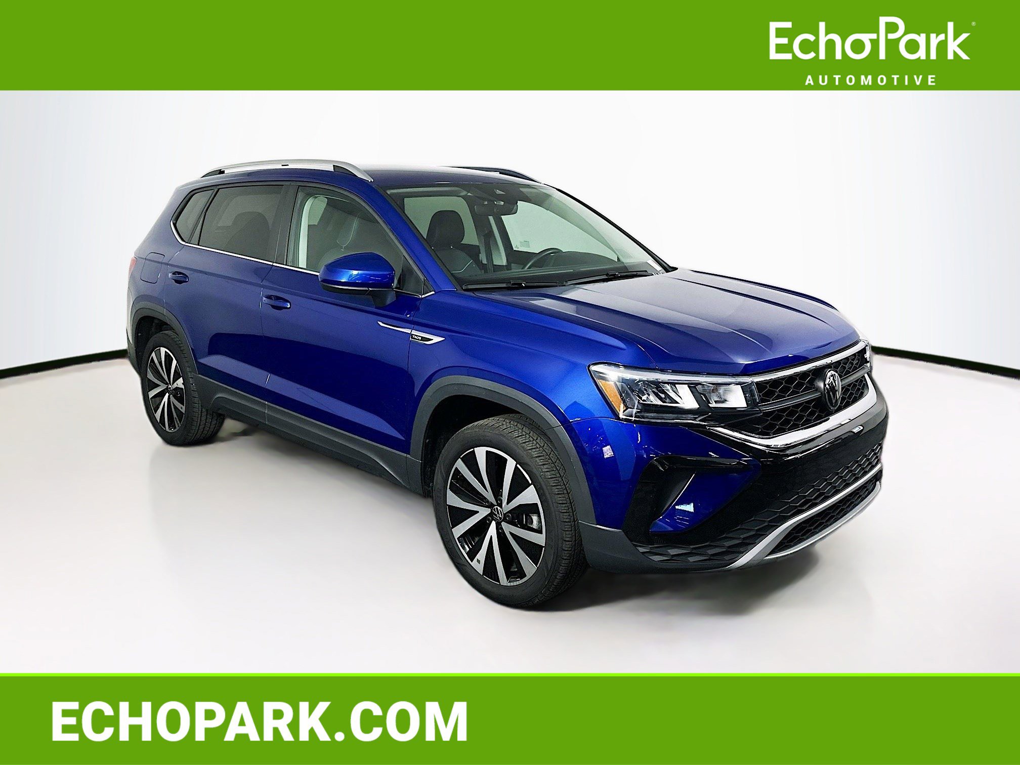 Used 2024 Volkswagen Taos SE image 1