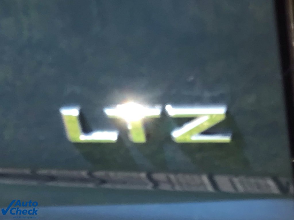 Used 2025 Chevrolet Silverado 2500 LTZ w/ LTZ Convenience Package image 39