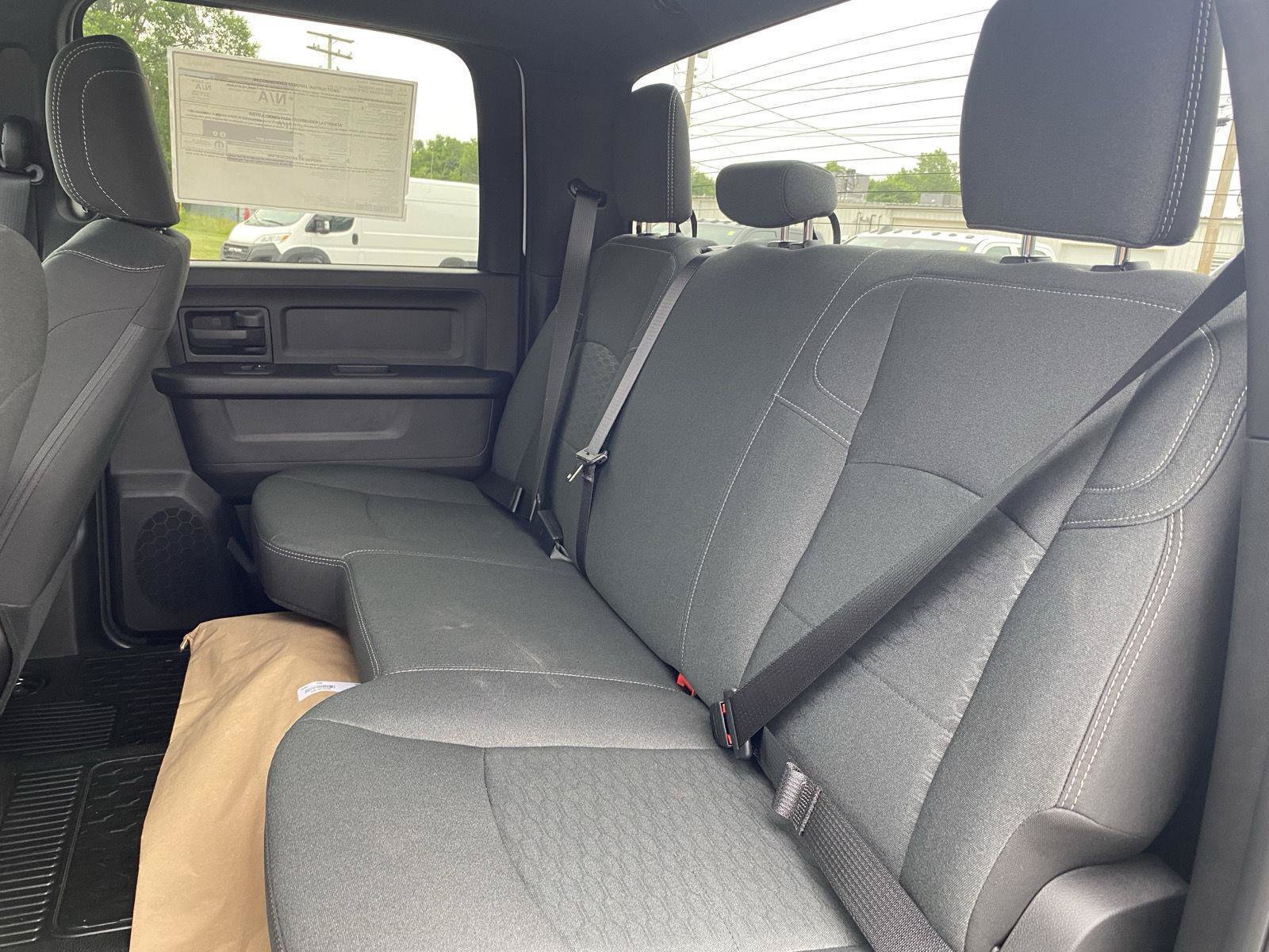 New 2026 RAM 3500 Tradesman w/ Chrome Appearance Group A AWD/4WD image 30