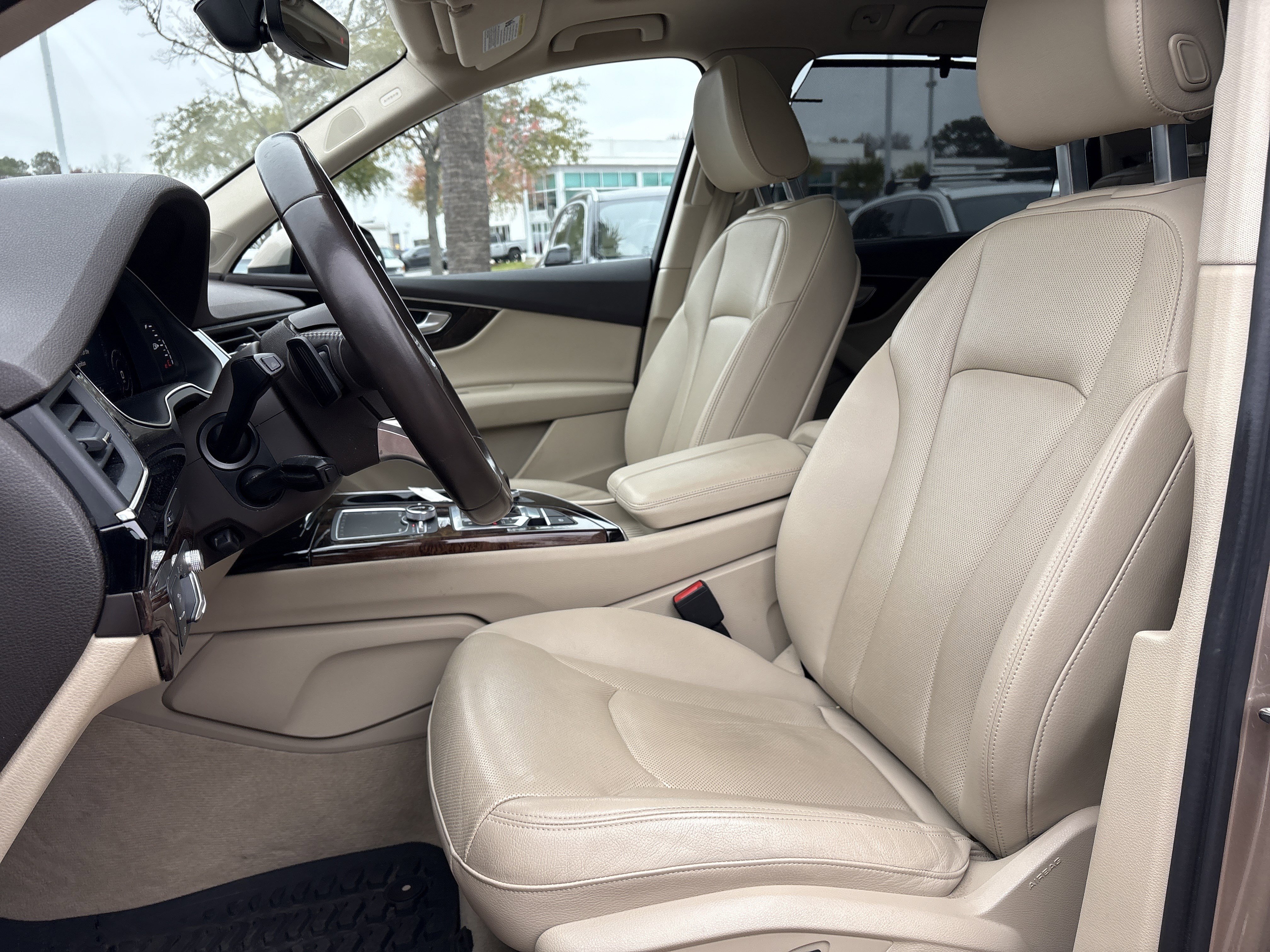 Used 2019 Audi Q7 3.0T Prestige w/ Prestige Package image 16