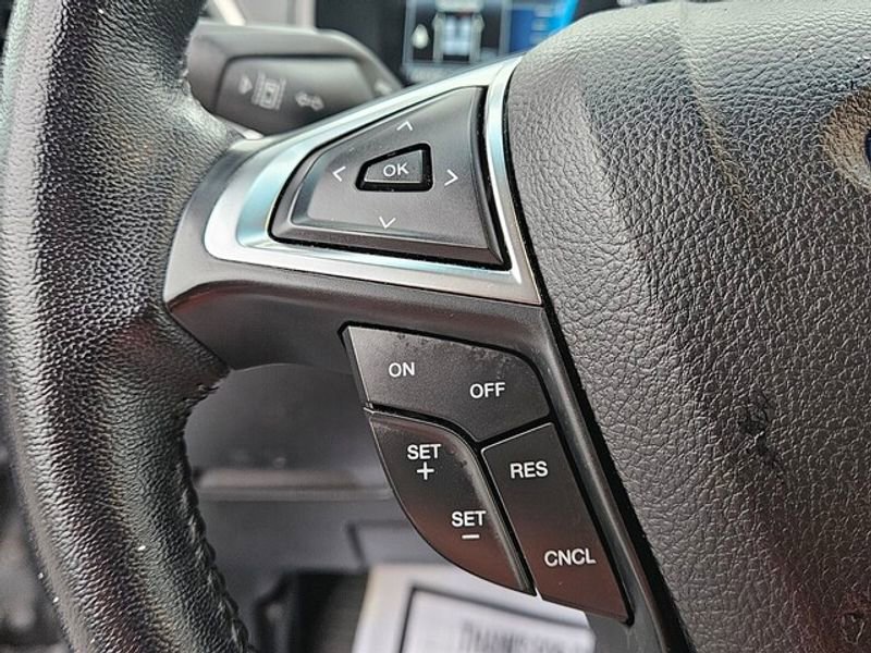 Used 2023 Ford Edge SEL image 27