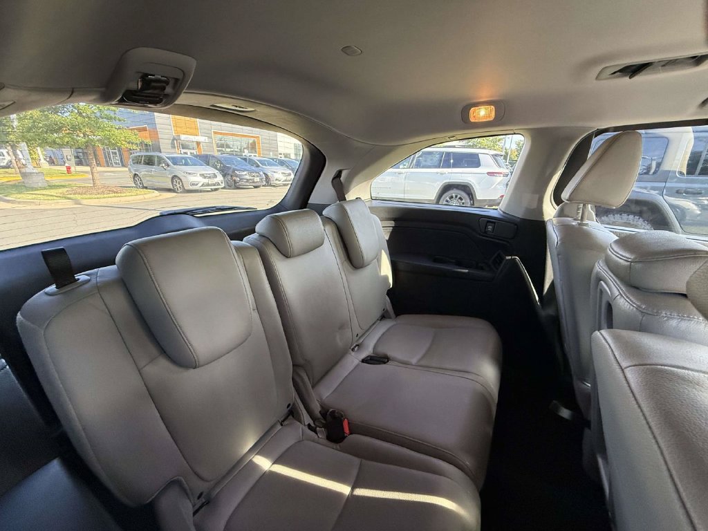 Used 2019 Honda Odyssey EX-L image 17