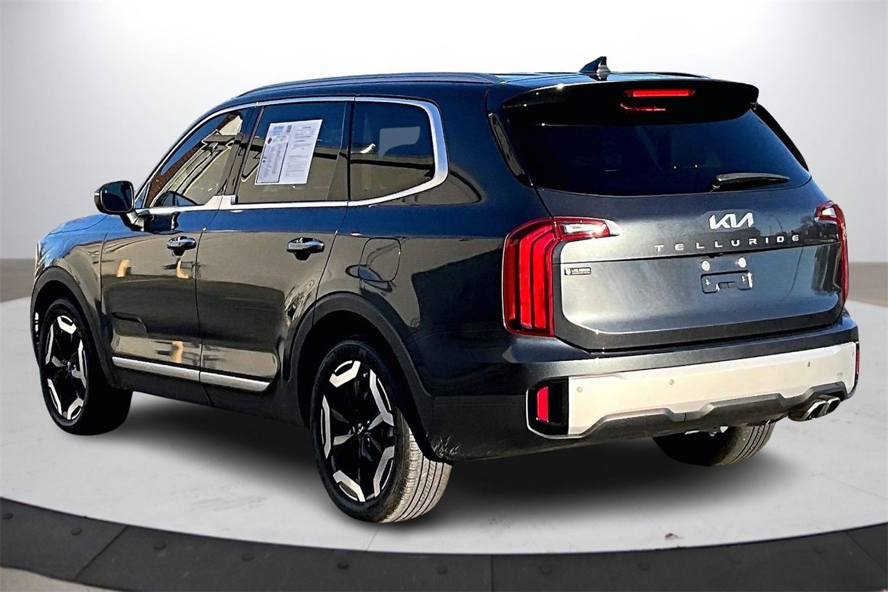 Used 2023 Kia Telluride S w/ S Sunroof Package image 7
