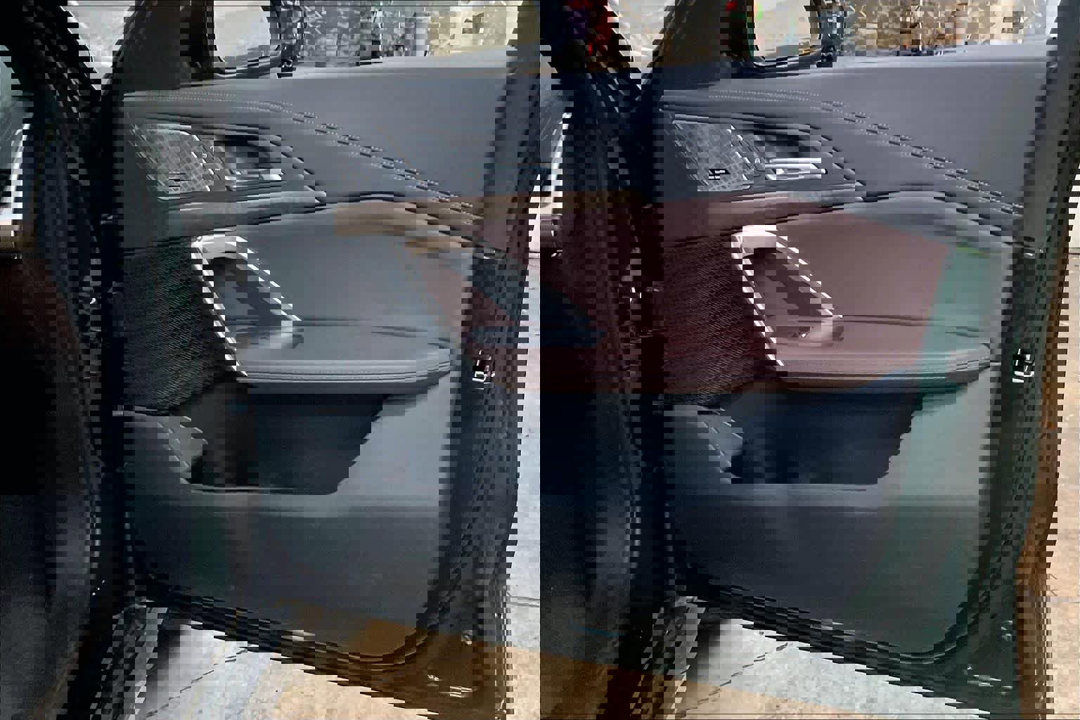 Used 2025 BMW X1 xDrive28i w/ Convenience Package image 26