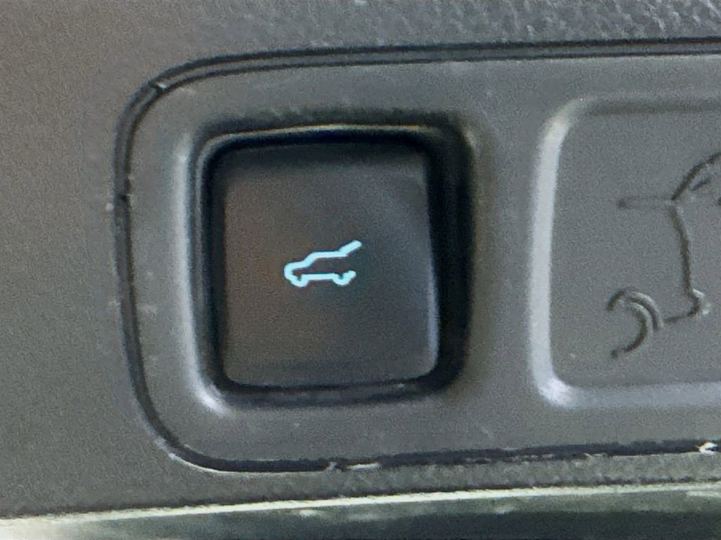 Used 2023 Ford Expedition Max XLT image 31