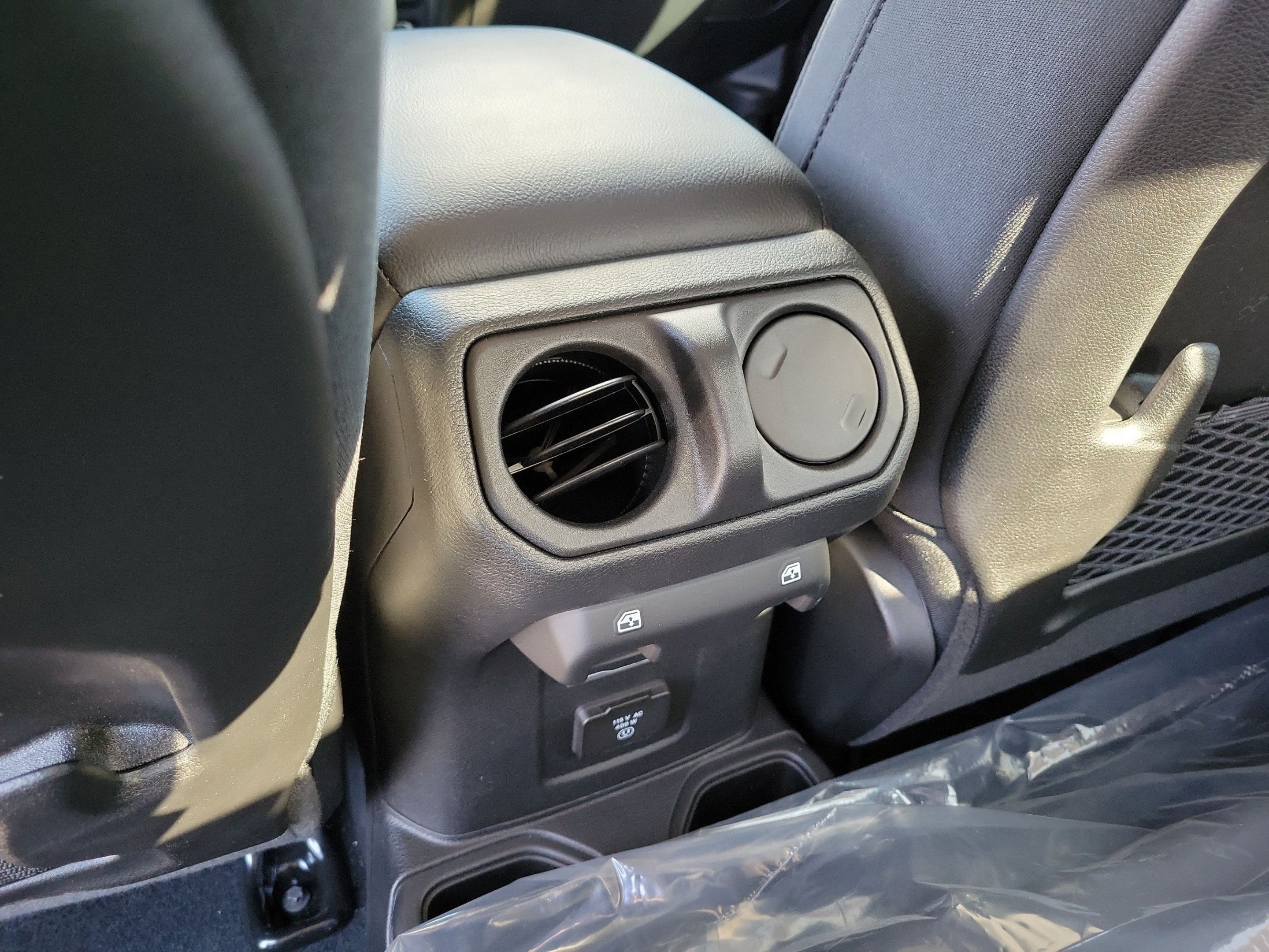 Used 2024 Jeep Gladiator Mojave AWD/4WD image 13