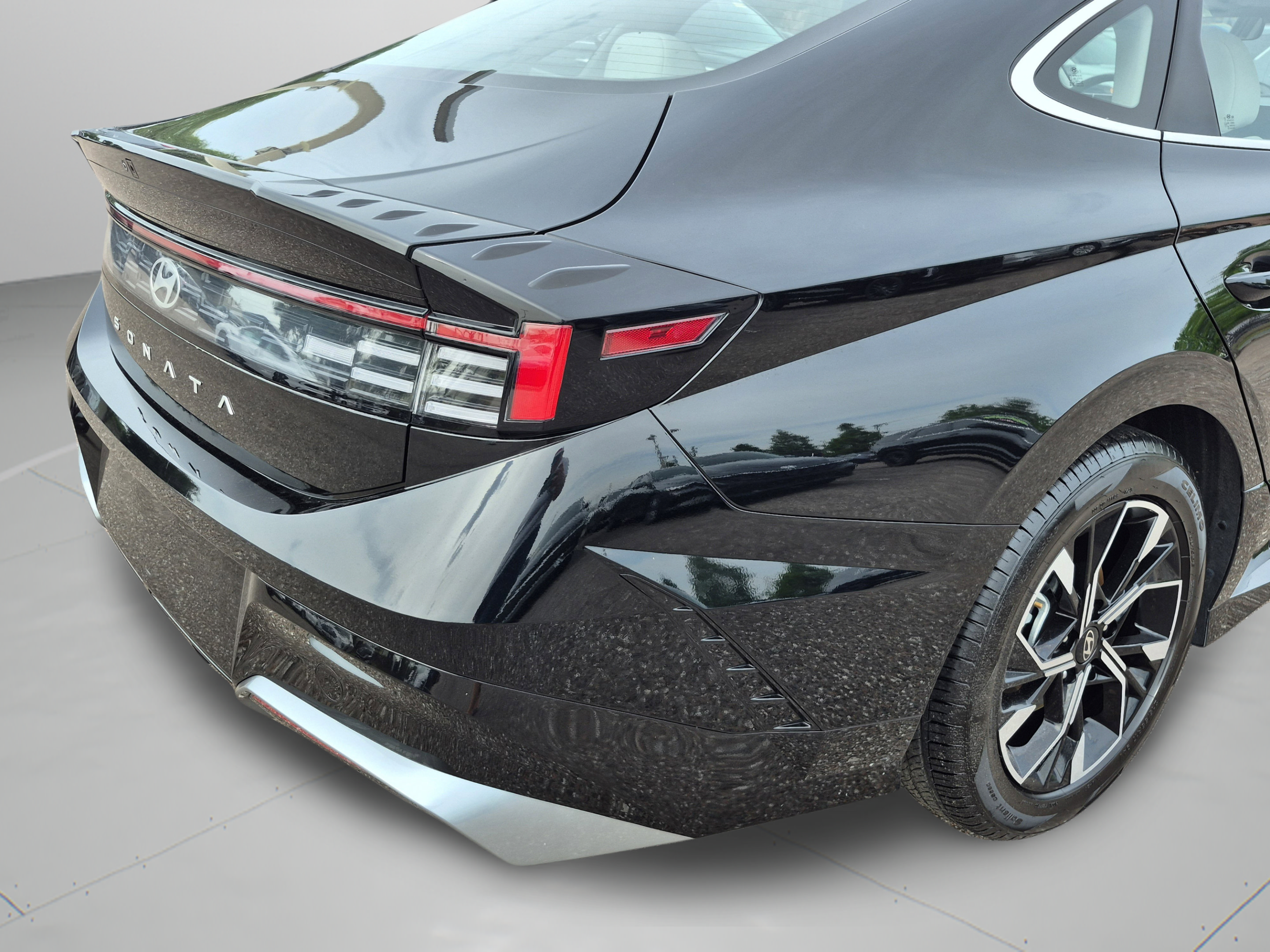 Certified 2025 Hyundai Sonata SEL FWD image 35