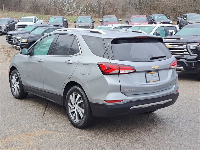 Used 2023 Chevrolet Equinox Premier image 3
