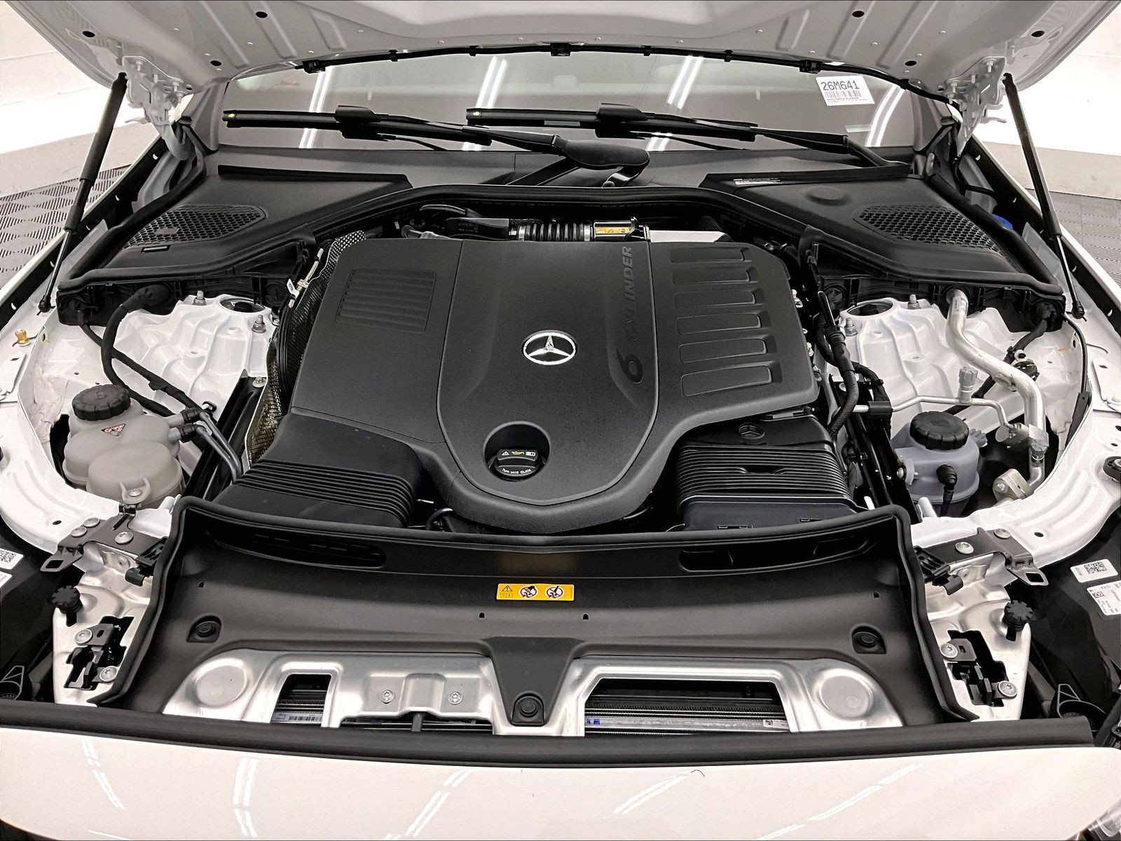 New 2026 Mercedes-Benz E 450 4MATIC Sedan image 9