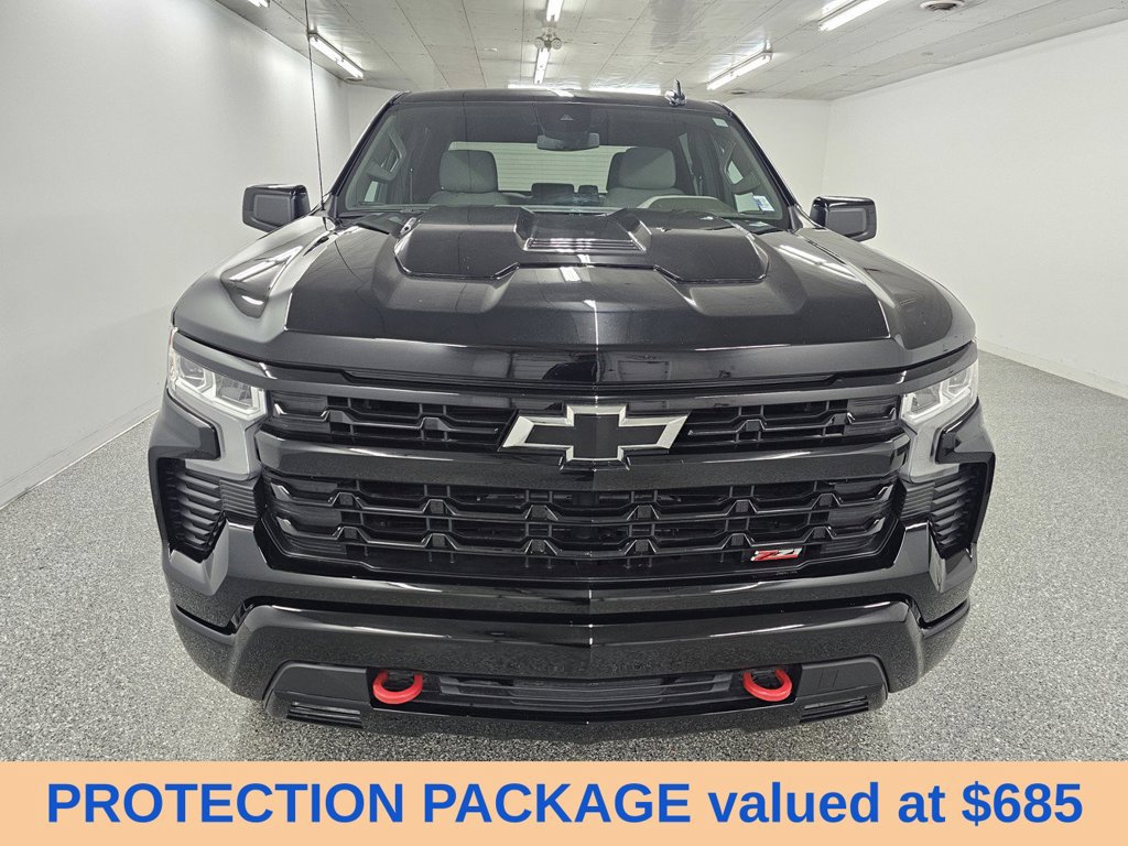 Used 2025 Chevrolet Silverado 1500 LT Trail Boss w/ Protection Package AWD/4WD image 2